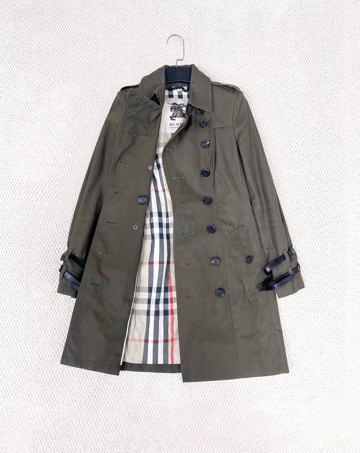 Burberry Burberry Double-Breasted Belted Trench Coat Size XXS / US 00 / IT 34 - 5 Thumbnail