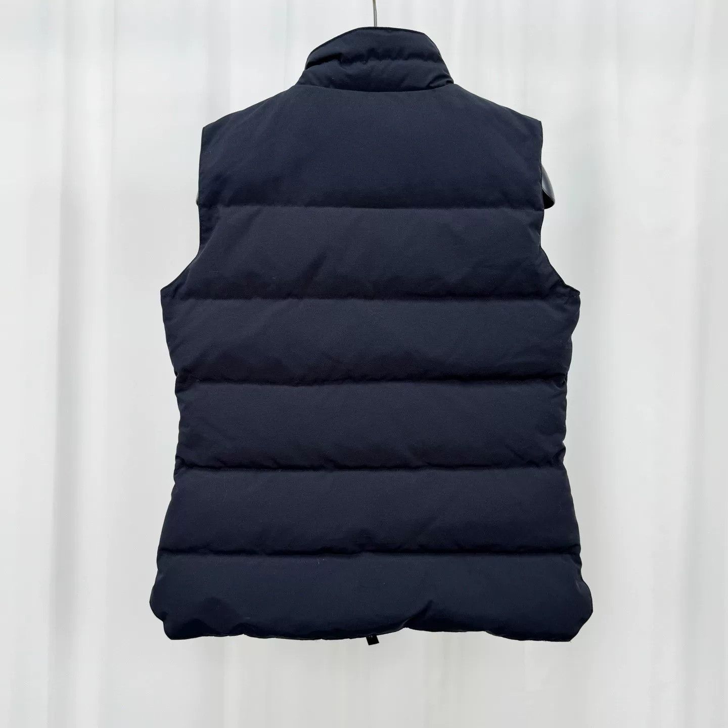 Canada Goose Canada Goose Embroidered Logo Down Vest Size US S / EU 44-46 / 1 - 2 Thumbnail