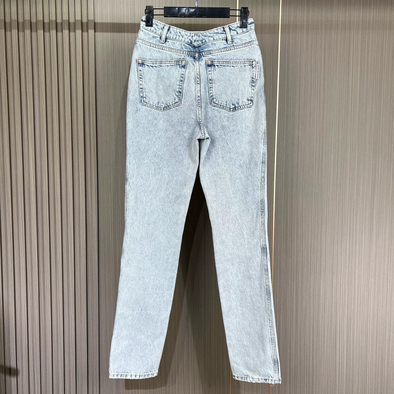 Alexander Wang Alexander Wang Washed Distressed Jeans Size 26" / US 2 / IT 38 - 2 Thumbnail
