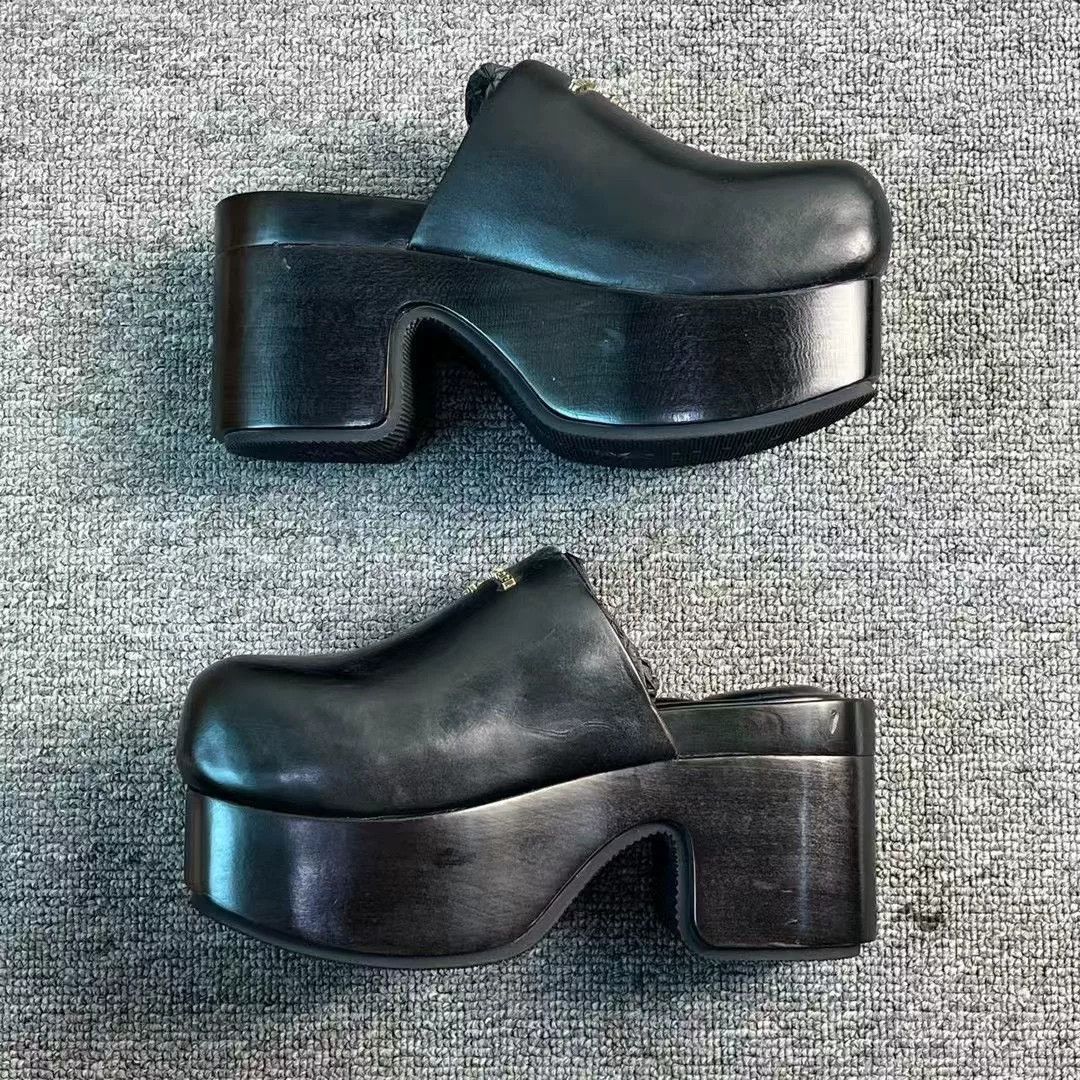 Alexander Wang Alexander Wang Black Logo Closed-Toe Slippers Size US 4 / IT 34 - 6 Thumbnail