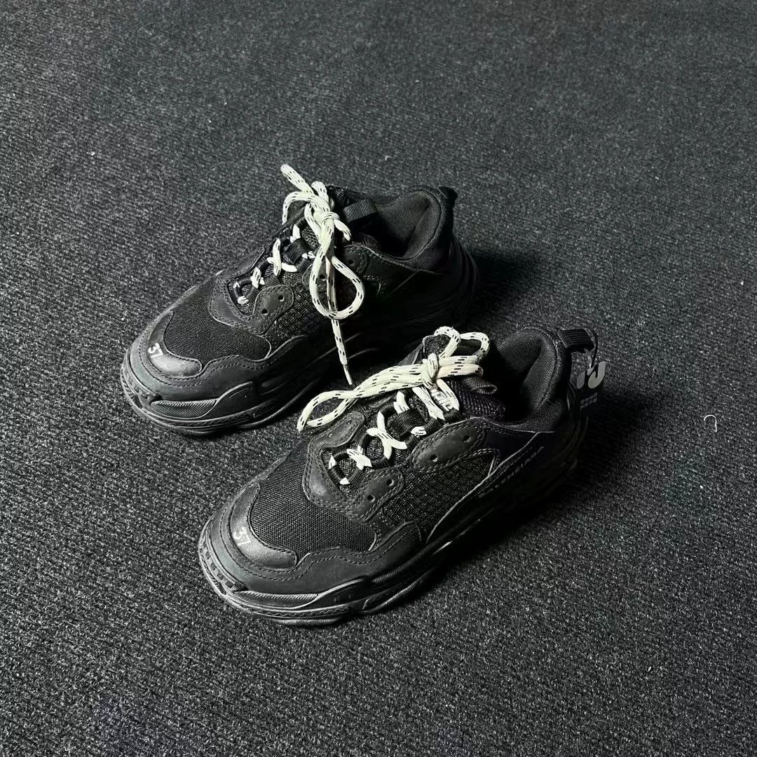 Balenciaga Balenciaga Triples Black Distressed Size US 6 / IT 36 - 6 Thumbnail
