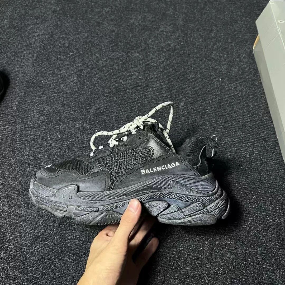 Balenciaga Balenciaga Triples Black Distressed Size US 6 / IT 36 - 2 Thumbnail