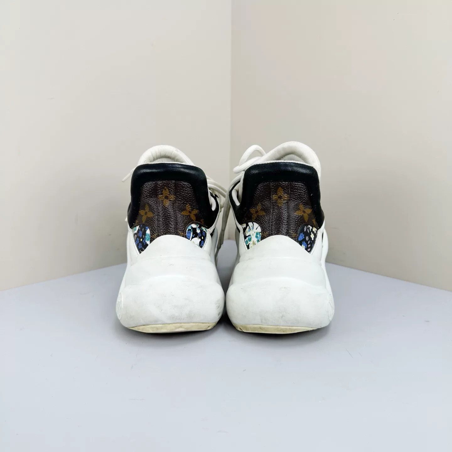 Louis Vuitton Louis Vuitton Floral Arch Dad Shoes Size US 5 / IT 35 - 2 Thumbnail