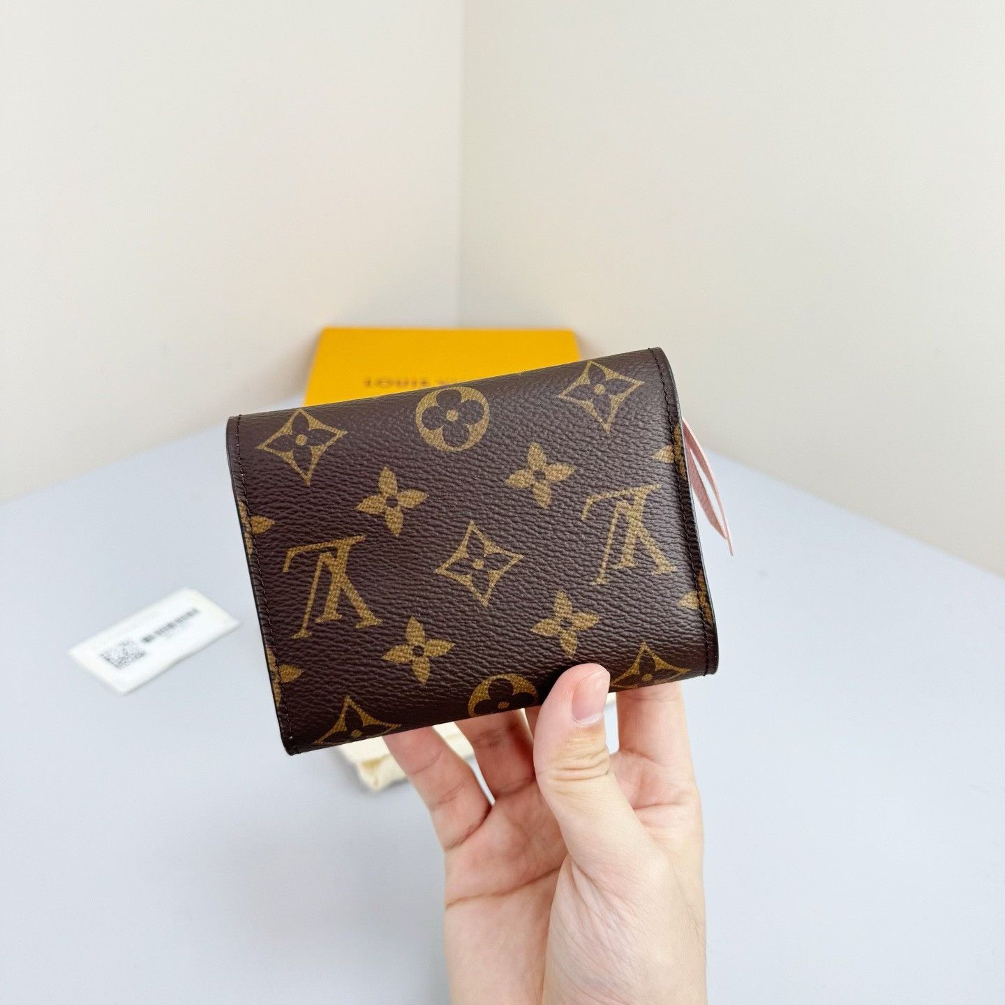 Louis Vuitton Louis Vuitton Monogram Tri-Fold Short Wallet Size ONE SIZE - 4 Thumbnail