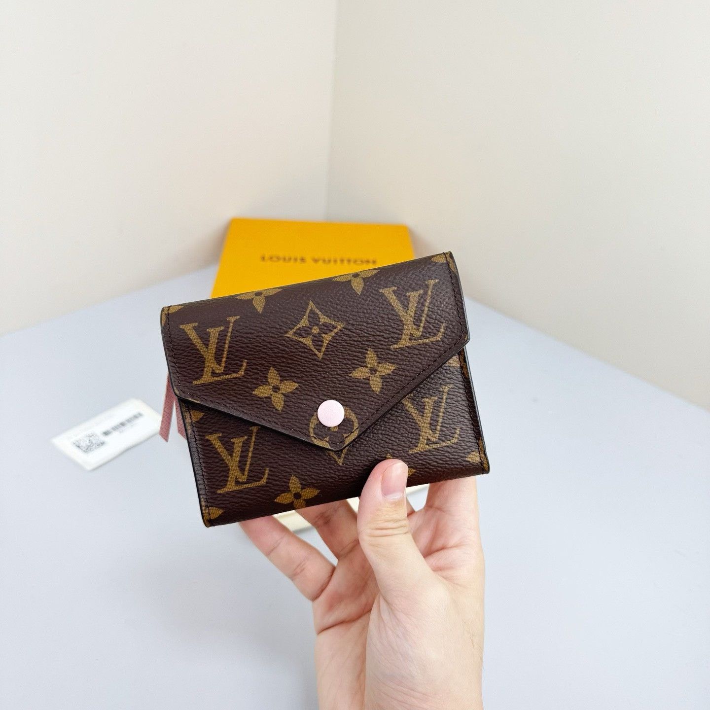 Louis Vuitton Louis Vuitton Monogram Tri-Fold Short Wallet Size ONE SIZE - 2 Thumbnail