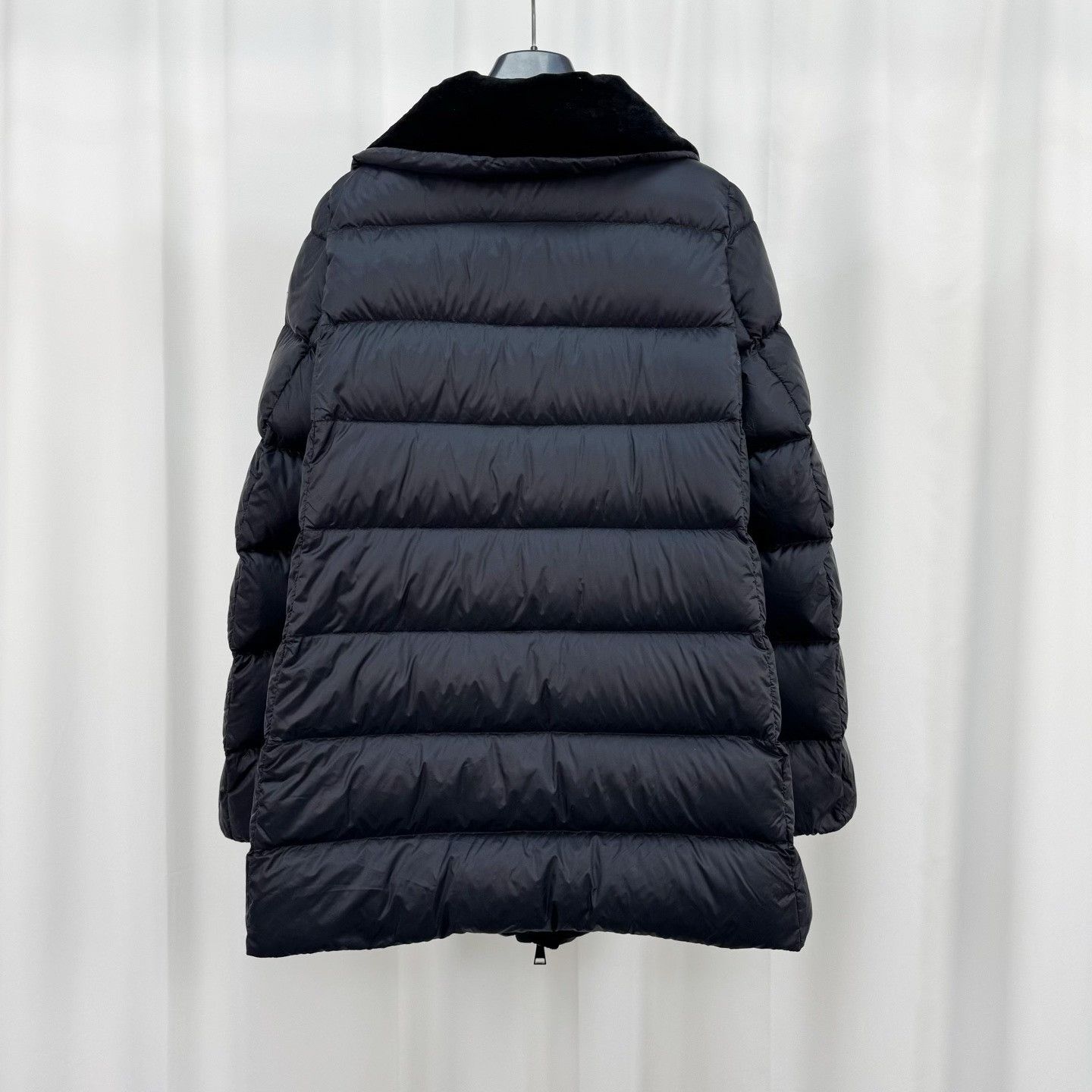 Moncler Moncler Torcyn Logo Down Jacket Size S / US 4 / IT 40 - 2 Thumbnail