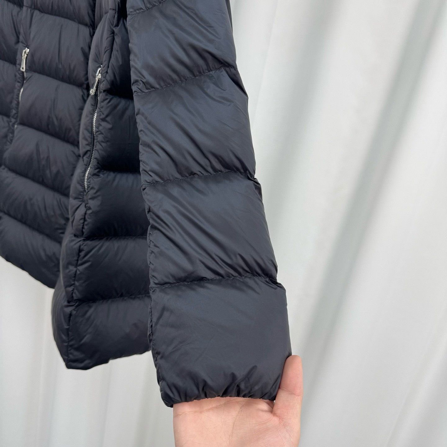 Moncler Moncler Torcyn Logo Down Jacket Size S / US 4 / IT 40 - 4 Thumbnail