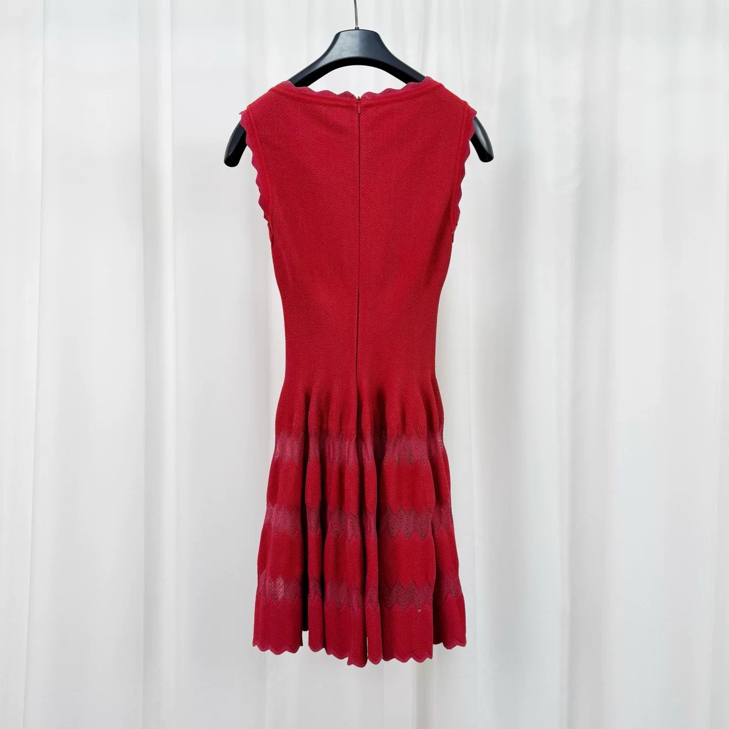 Alaia Alaia Hollow Hem Ruffled Dress Size XS / US 0-2 / IT 36-38 - 2 Thumbnail