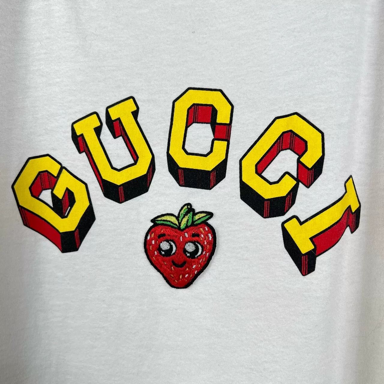 Gucci Gucci Embroidered Strawberry Letter Print Tee Size XL / US 12-14 / IT 48-50 - 5 Thumbnail