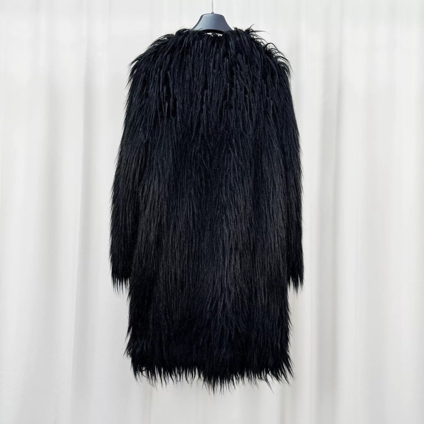 AYA MUSE Alabama Muse Black Fur Coat Size M / US 6-8 / IT 42-44 - 2 Thumbnail