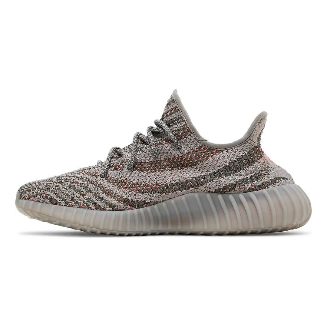 Yeezy Boost 350 V2 'Beluga Reflective' Size US 6 / EU 39 - 5 Thumbnail