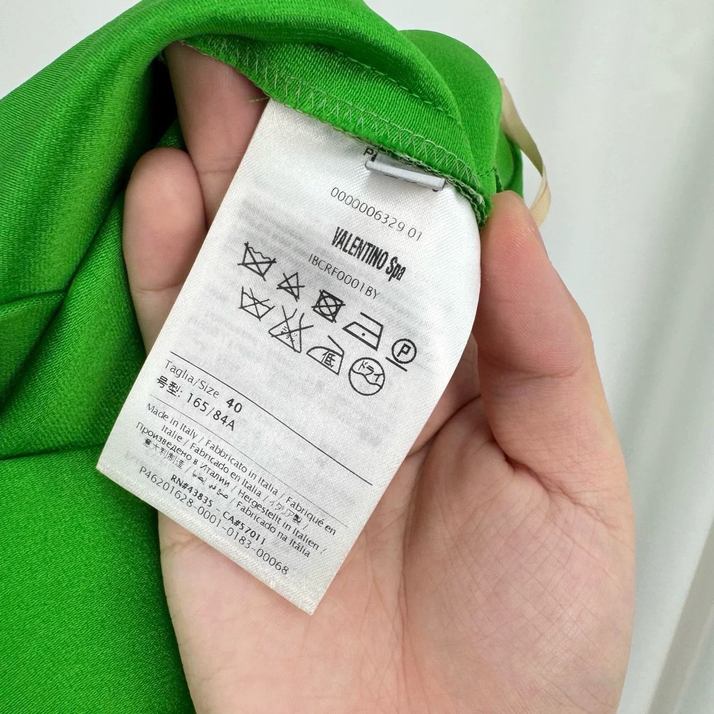Valentino Valentino Green Silk Shorts Size 40" / US 18 - 6 Thumbnail