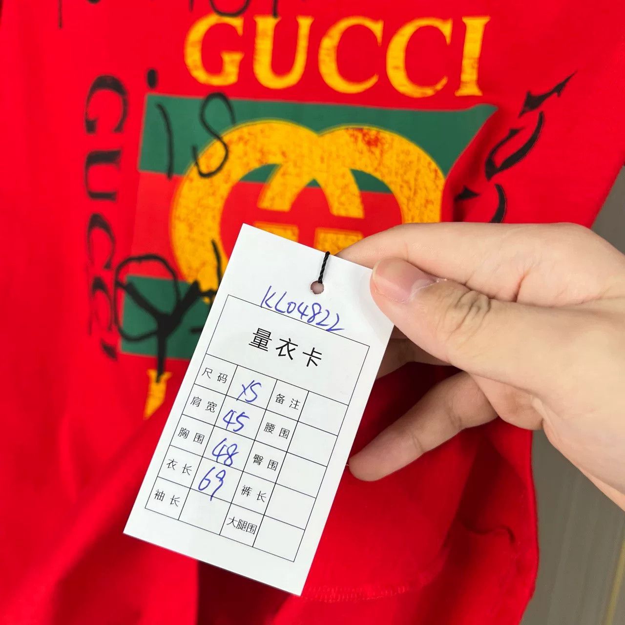 Gucci Gucci Square Graffiti Letter Short Sleeve Size XS / US 0-2 / IT 36-38 - 7 Thumbnail