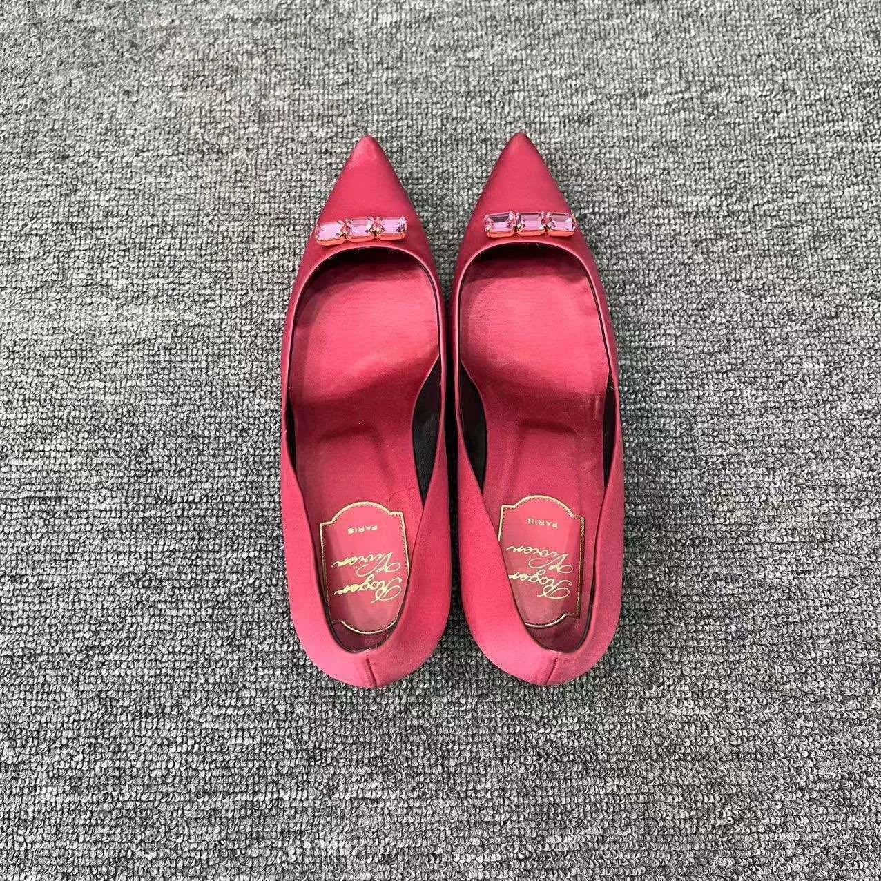 Roger Vivier Roger Vivier RV Pink Silk Satin Rhinestone Heels Size US 6.5 / IT 36.5 - 3 Thumbnail