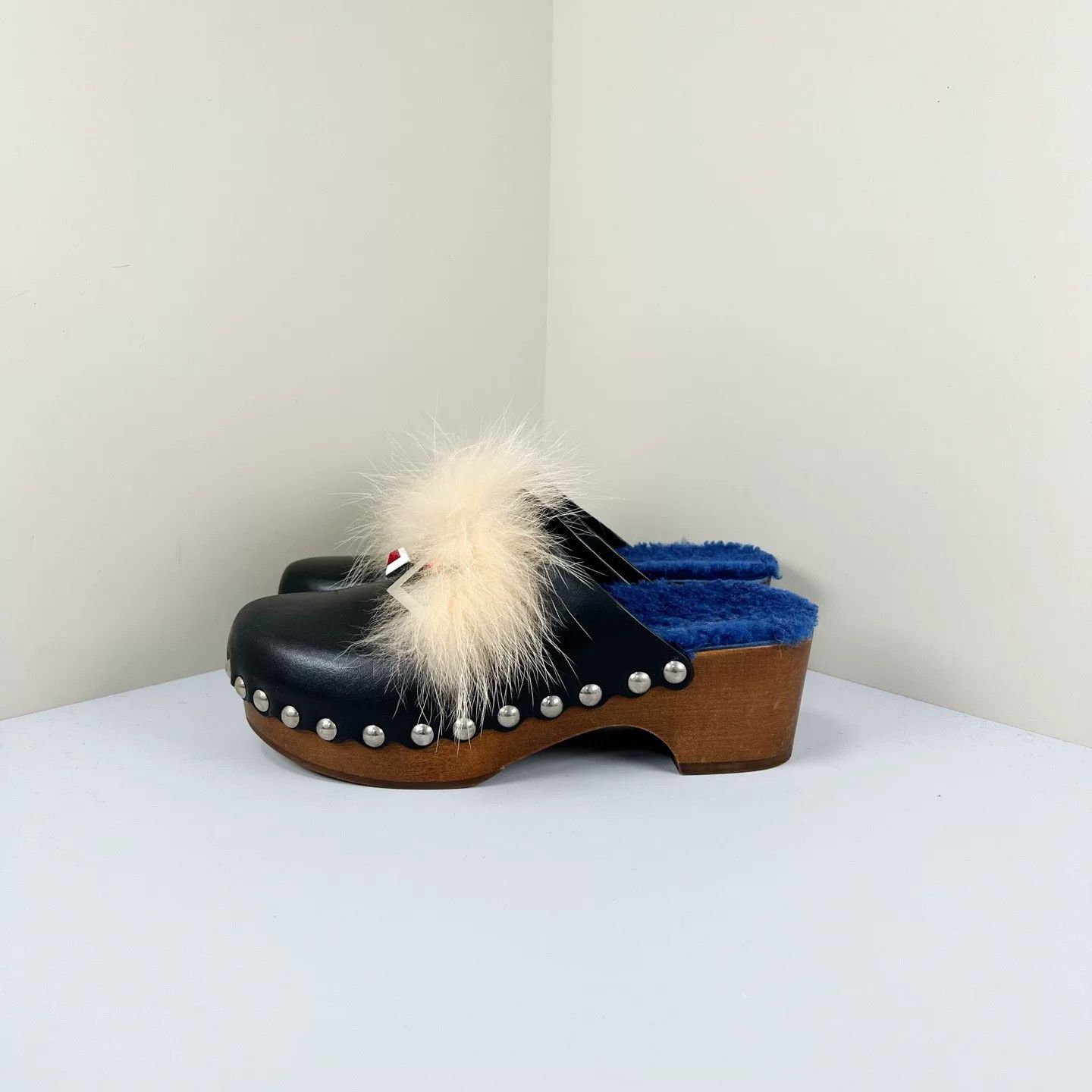 Fendi Fendi Monster Fur Slippers Size US 5 / IT 35 - 2 Thumbnail