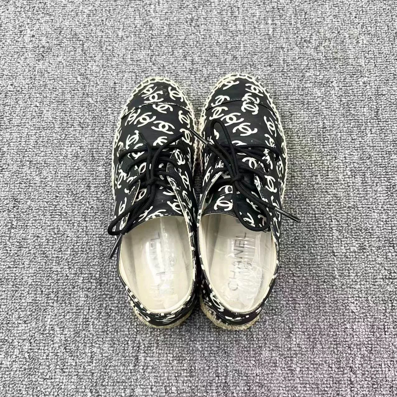 Chanel Chanel New Black White CC Straw Fisherman Shoes Size US 6 / IT 36 - 4 Thumbnail