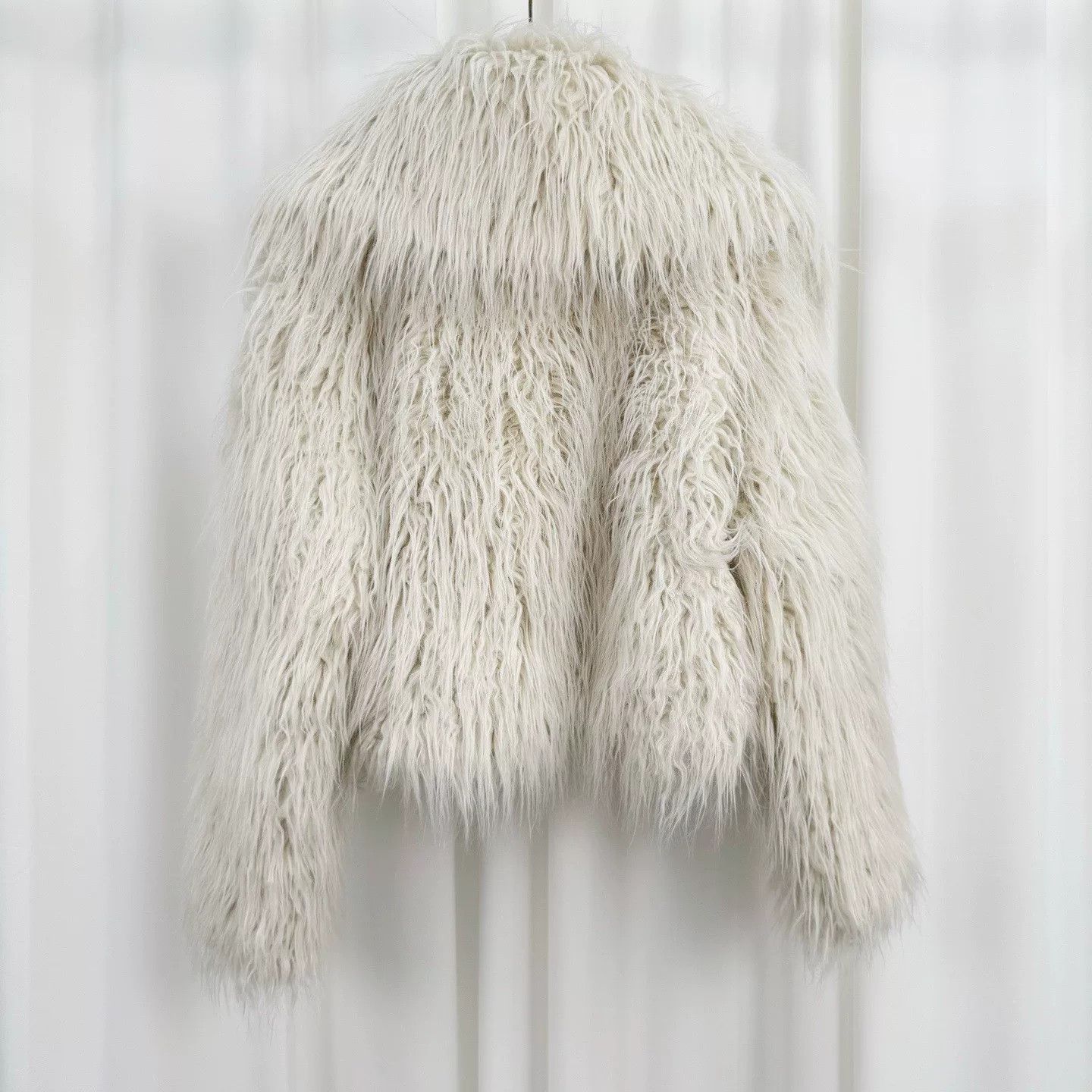 AMI Ami Faux Fur Coat Size XS / US 0-2 / IT 36-38 - 2 Thumbnail