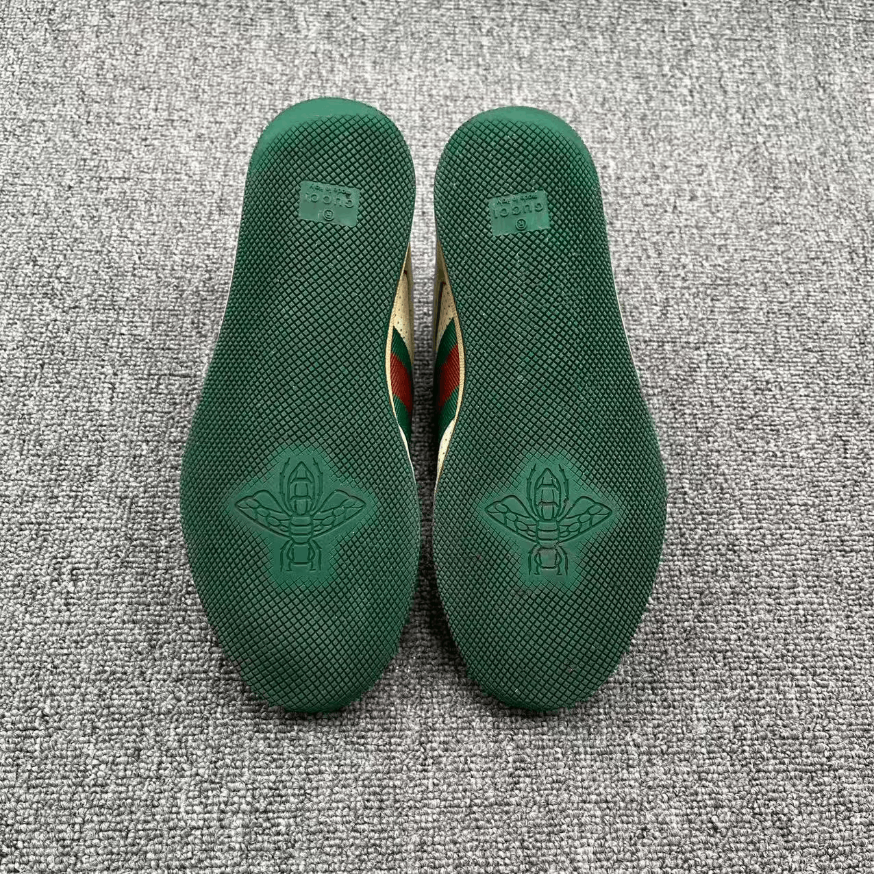Gucci Gucci Screener Green Tail Distressed Sneakers Size US 5 / IT 35 - 6 Thumbnail