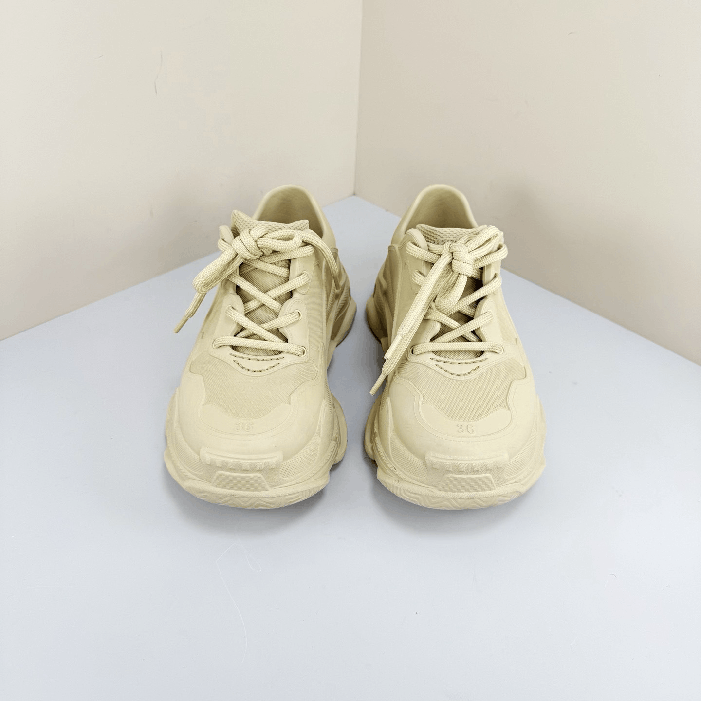 Balenciaga Balenciaga 25SS Rubber Triples Sneakers Size US 5 / IT 35 - 2 Thumbnail