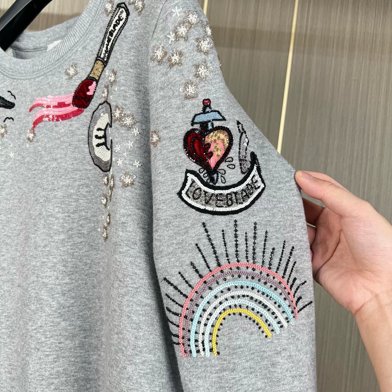 Valentino Valentino Rainbow Heart Beaded Sequin Sweater Size S / US 4 / IT 40 - 5 Thumbnail