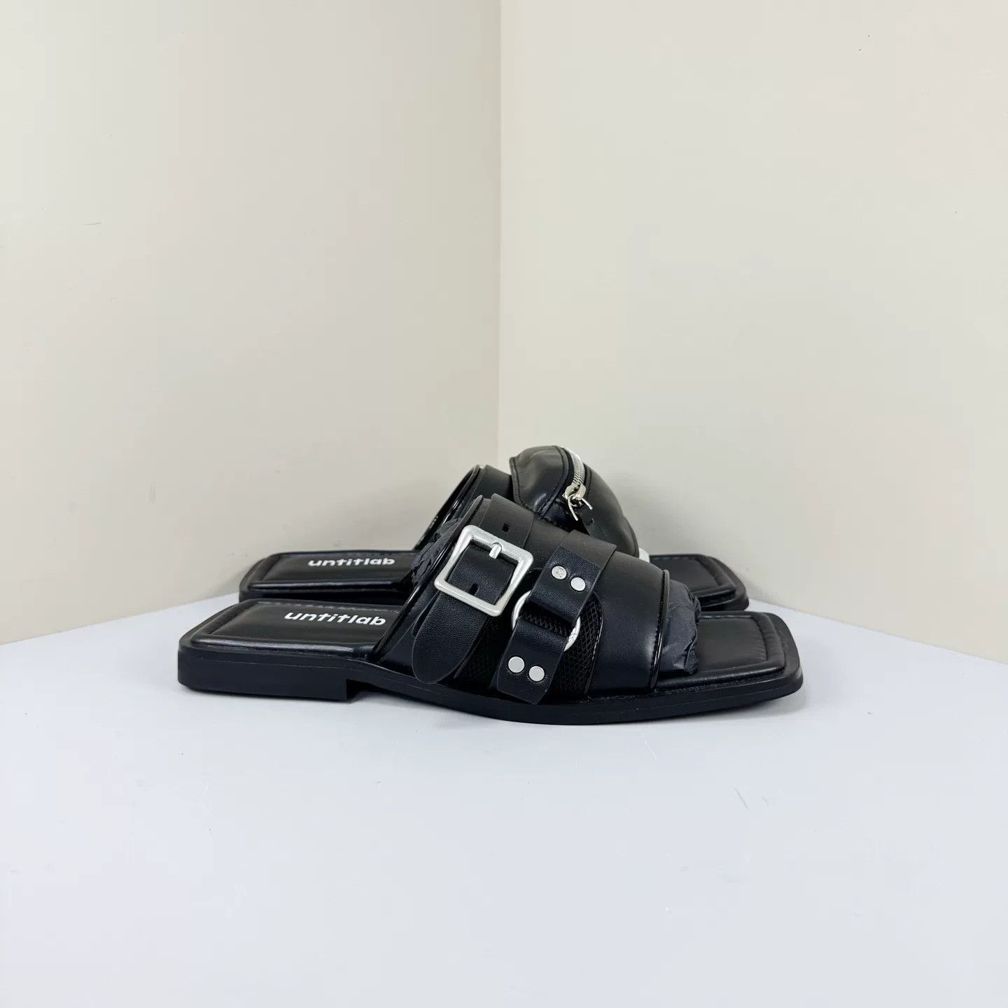 untitlab Untitlab Black Strappy Leather Square-Toe Slippers Size US 7 / IT 37 - 4 Thumbnail