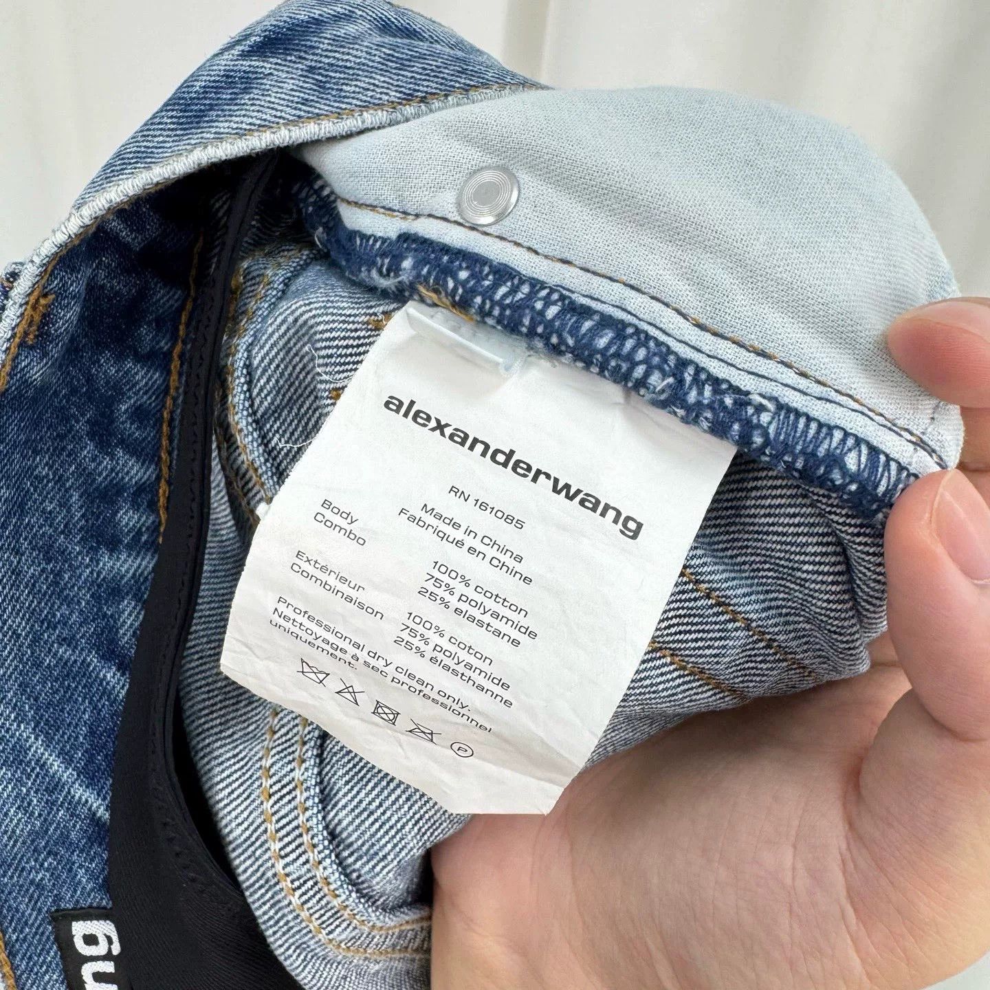 Alexander Wang Alexander Wang Rhinestone Letter Bikini Jeans Size 25" / US 0 / IT 36 - 7 Thumbnail