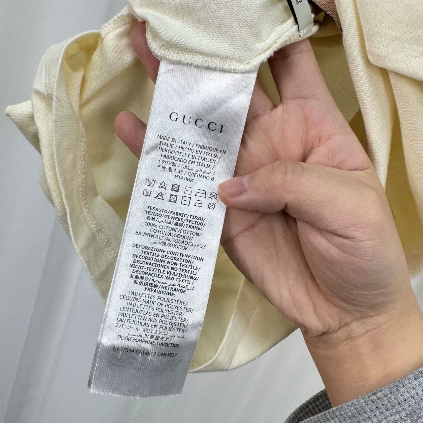 Gucci Gucci Sequin Heart Letter Short-Sleeve Size XS / US 0-2 / IT 36-38 - 6 Thumbnail