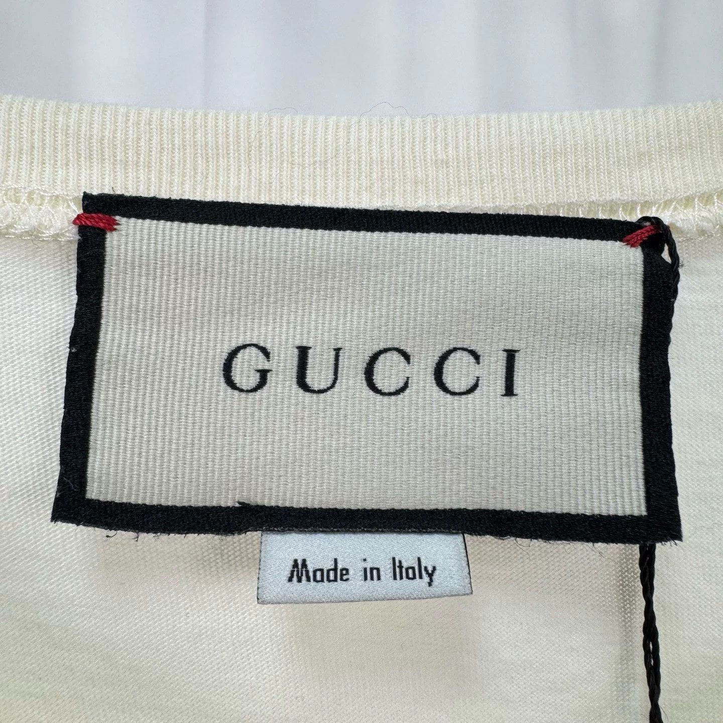 Gucci Gucci Sequin Heart Letter Short-Sleeve Size XS / US 0-2 / IT 36-38 - 5 Thumbnail
