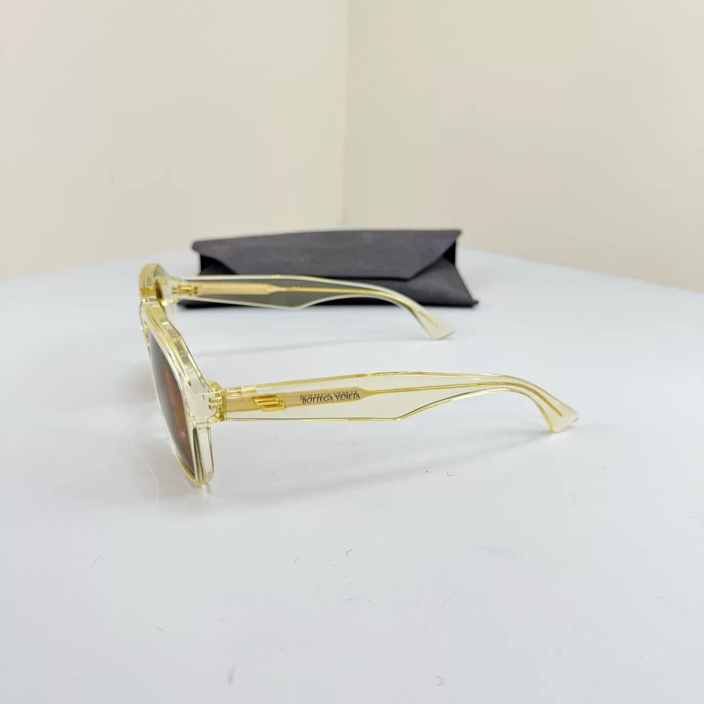 Bottega Veneta Bottega Veneta Gold Letter Sunglasses Size ONE SIZE - 6 Thumbnail