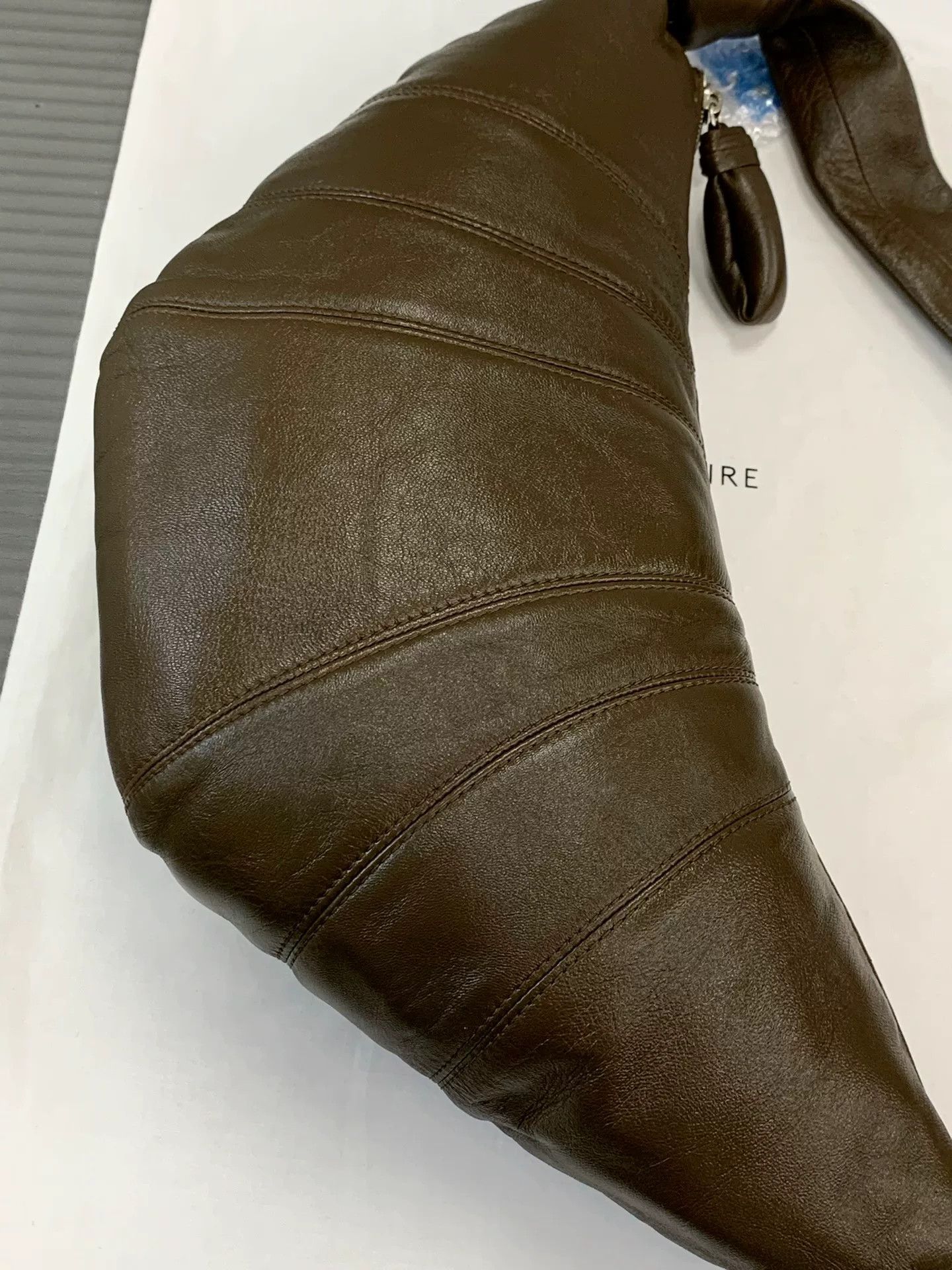 Lemaire Lemaire Medium Croissant Bag Dark Tobacco Size ONE SIZE - 7 Thumbnail