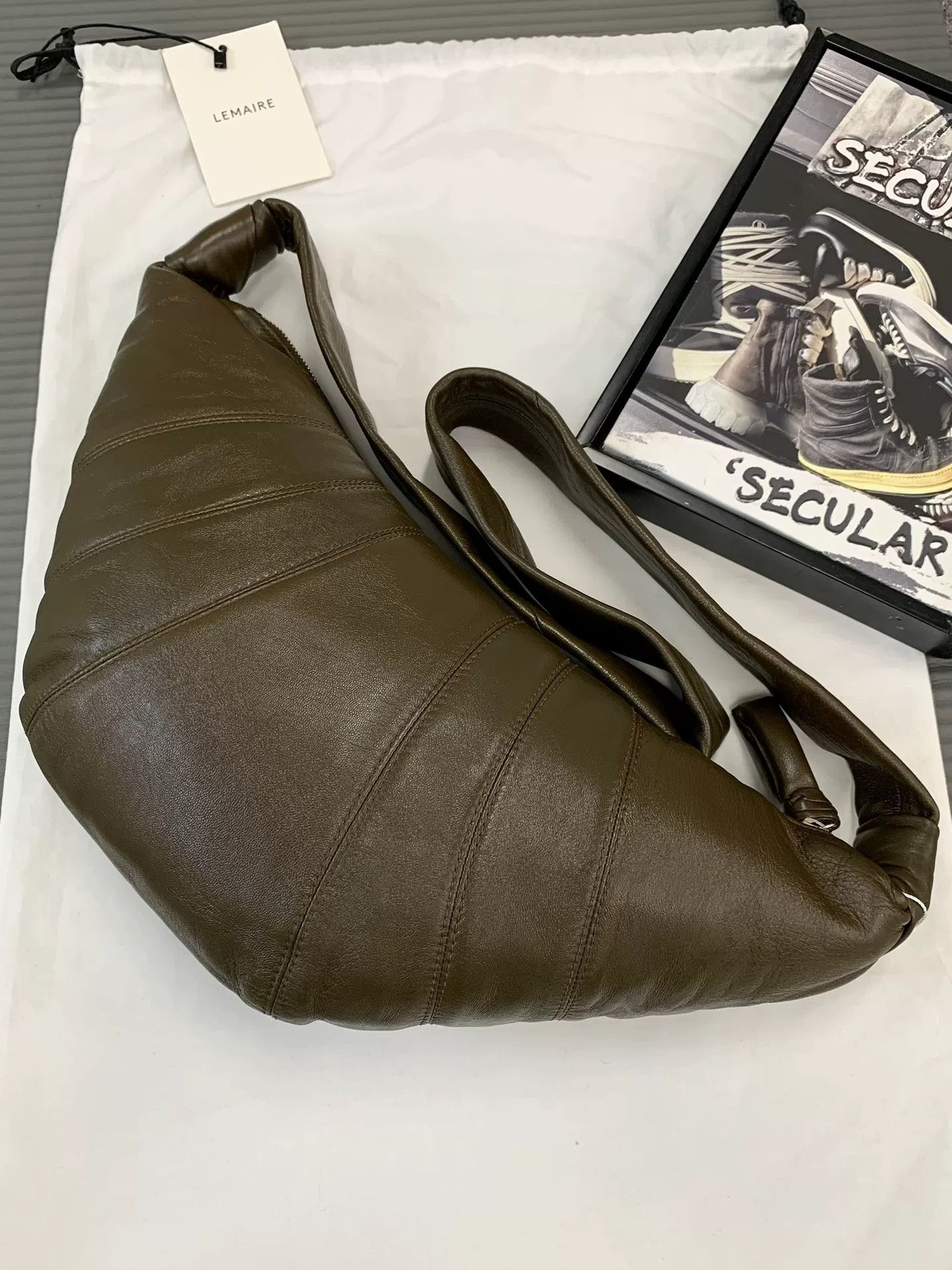 Lemaire Lemaire Medium Croissant Bag Dark Tobacco Size ONE SIZE - 4 Thumbnail