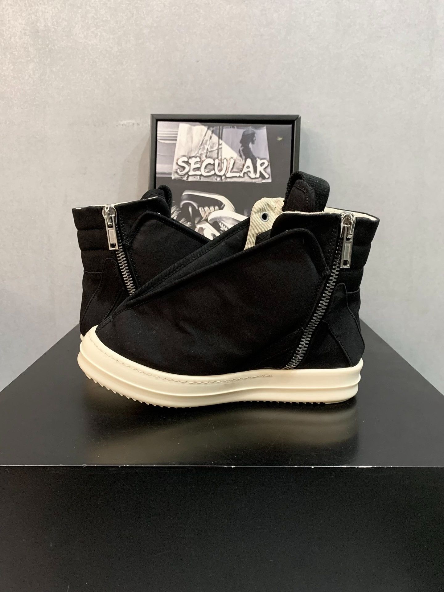 Rick Owens Drkshdw Rick Owens DRKSHDW Women's Satin Zip Boots Size US 5 / IT 35 - 6 Thumbnail