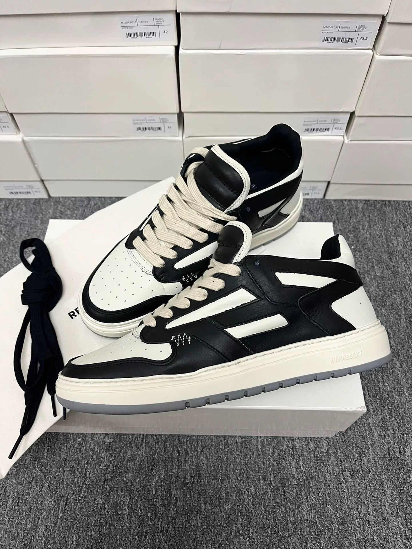 Represent Clo. Reptor Low Leather Casual Sneakers Size US 10 / EU 43 - 2 Thumbnail