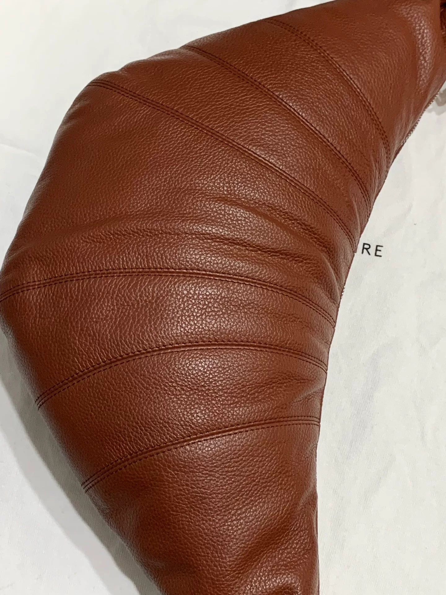 Lemaire Lemaire Medium Red Cowhide Croissant Bag Size ONE SIZE - 8 Thumbnail