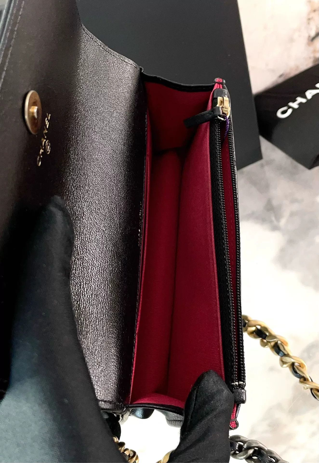 Chanel Pre-loved Bag Very good condition Size ONE SIZE - 9 Thumbnail
