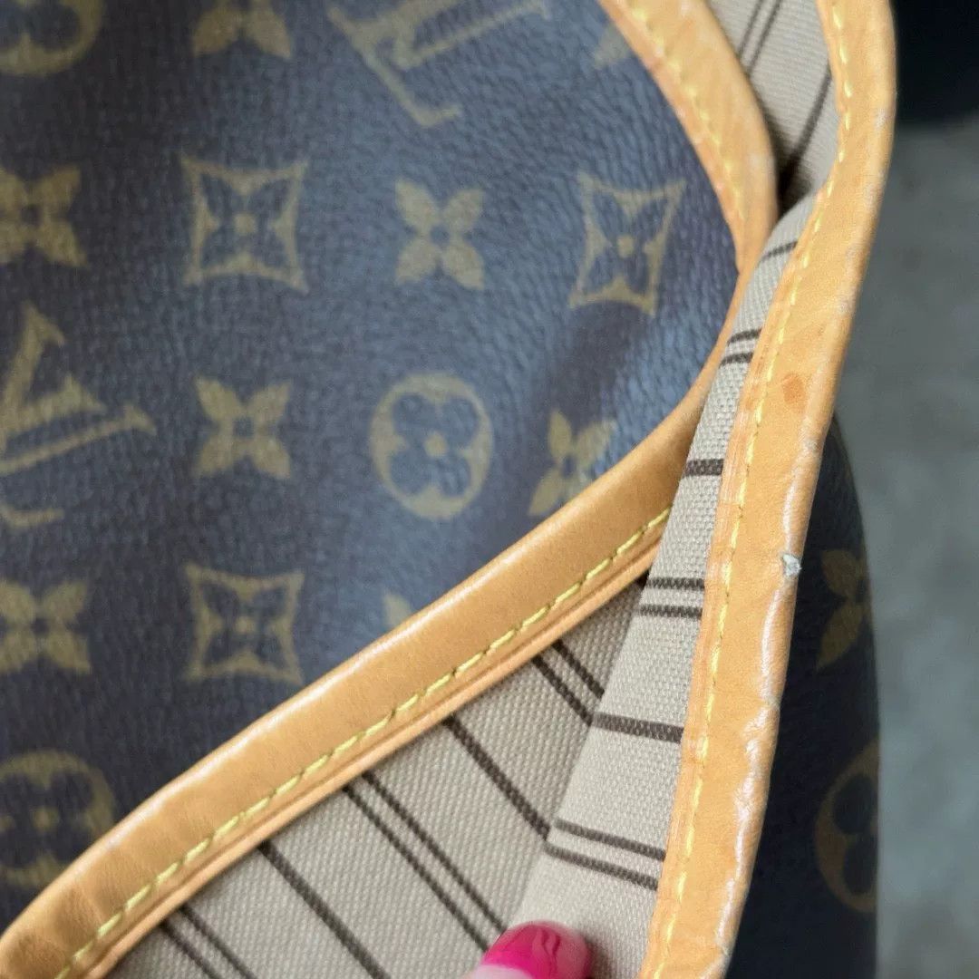 Louis Vuitton Pre-loved Bag Very good condition Size ONE SIZE - 7 Thumbnail