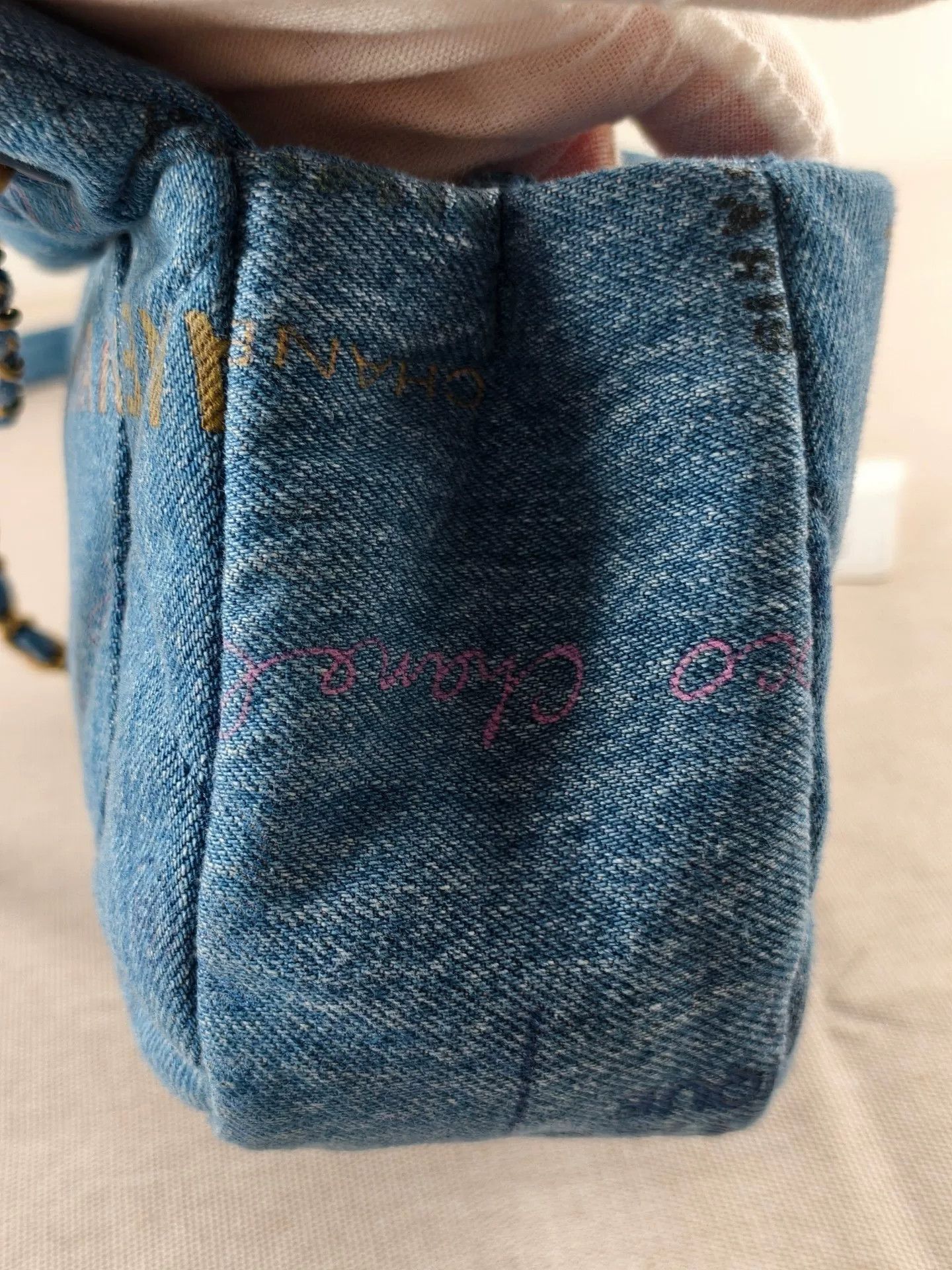 Chanel Pre-loved Bag Very good condition Size ONE SIZE - 6 Thumbnail