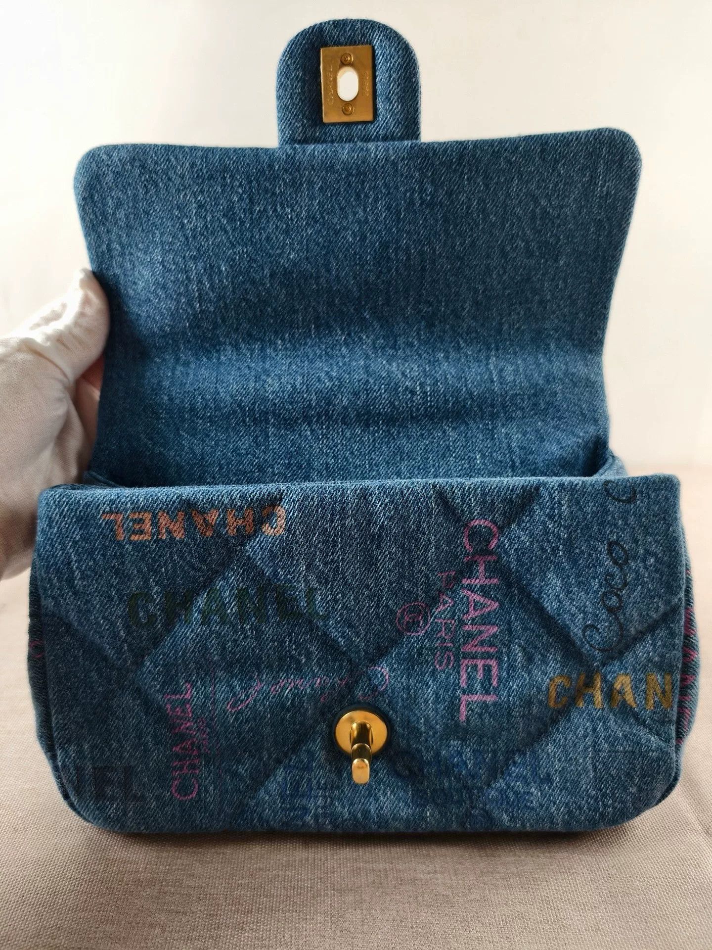 Chanel Pre-loved Bag Very good condition Size ONE SIZE - 4 Thumbnail