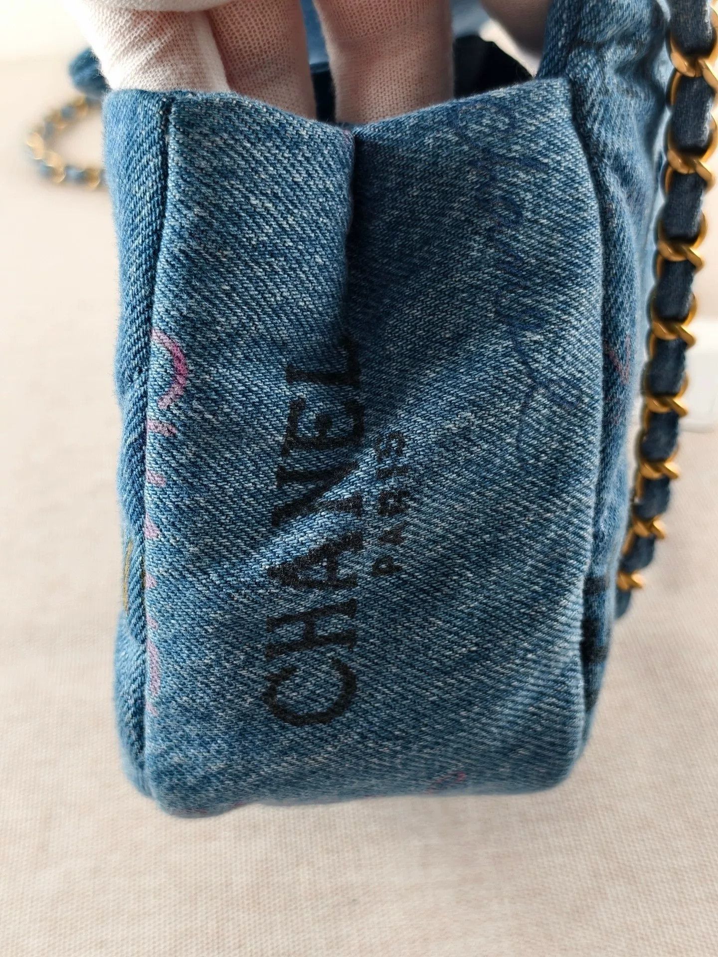 Chanel Pre-loved Bag Very good condition Size ONE SIZE - 7 Thumbnail