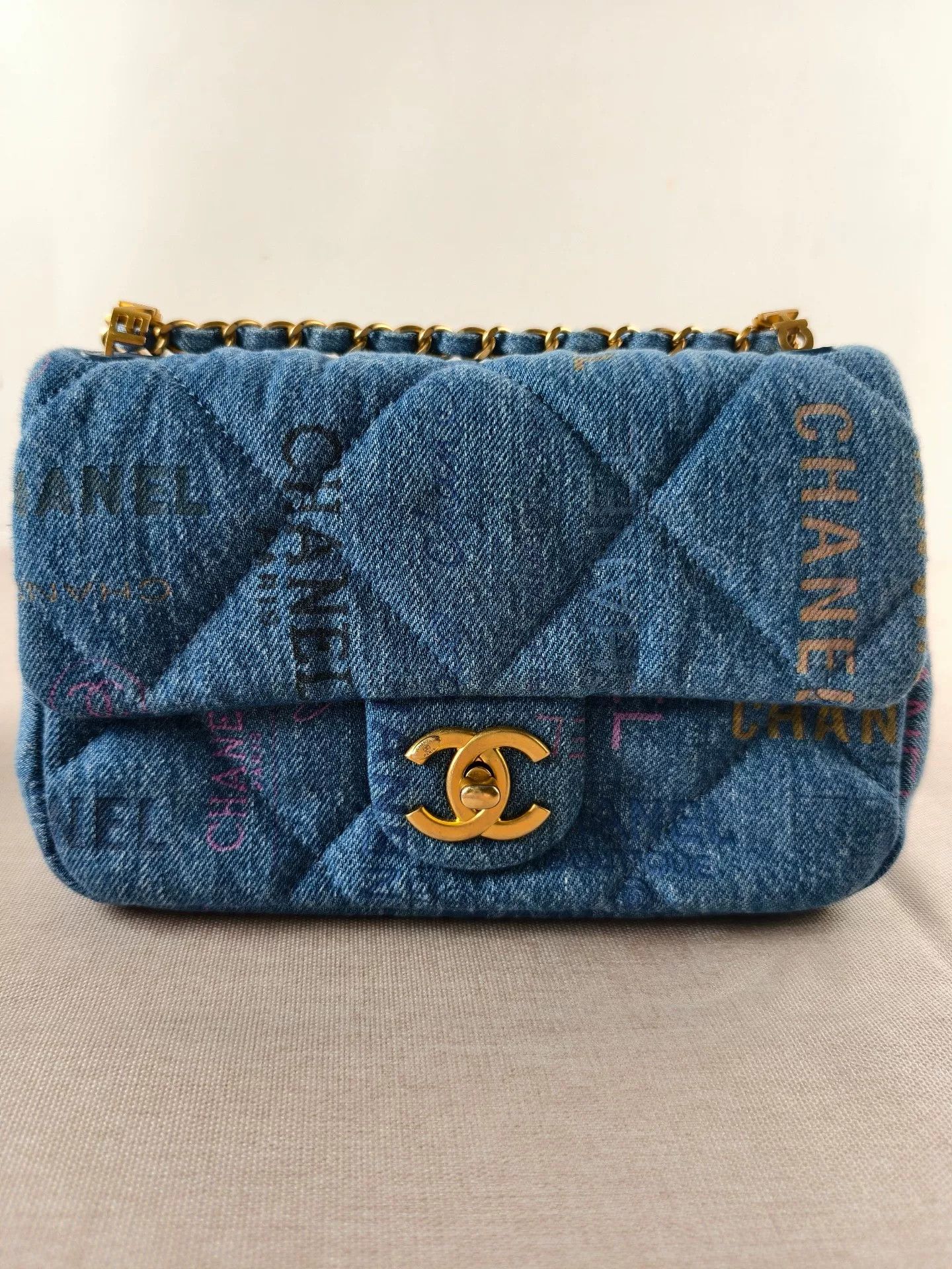 Chanel Pre-loved Bag Very good condition Size ONE SIZE - 3 Thumbnail