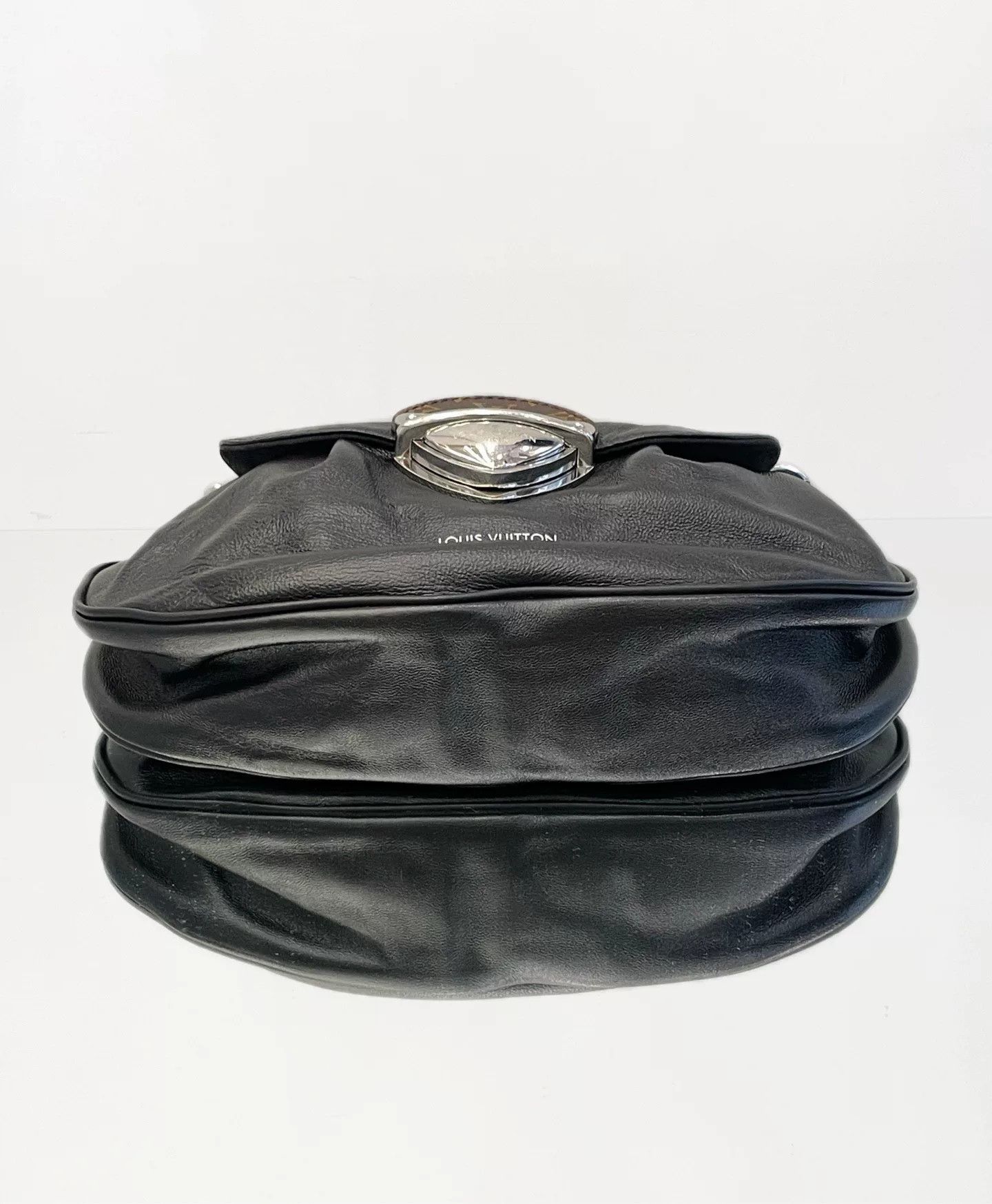 Louis Vuitton Pre-loved Bag Very good condition Size ONE SIZE - 6 Thumbnail