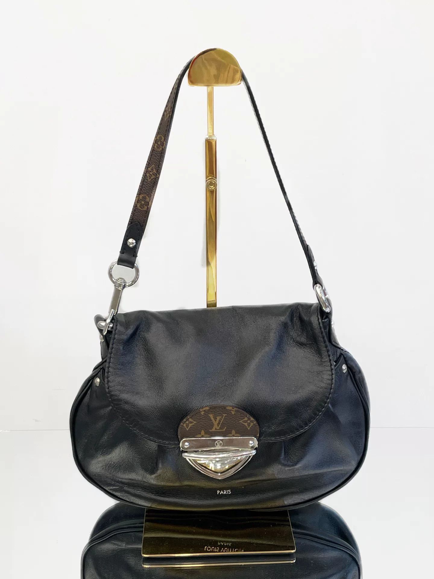 Louis Vuitton Pre-loved Bag Very good condition Size ONE SIZE - 3 Thumbnail