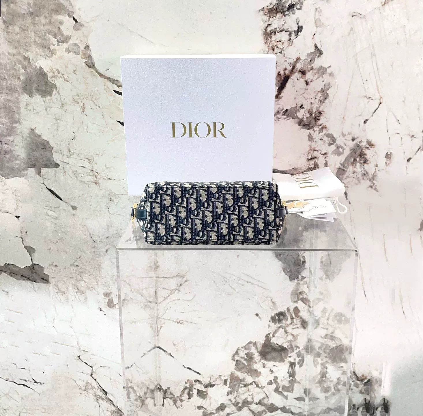 Dior Pre-loved Bag Very good condition Size ONE SIZE - 4 Thumbnail
