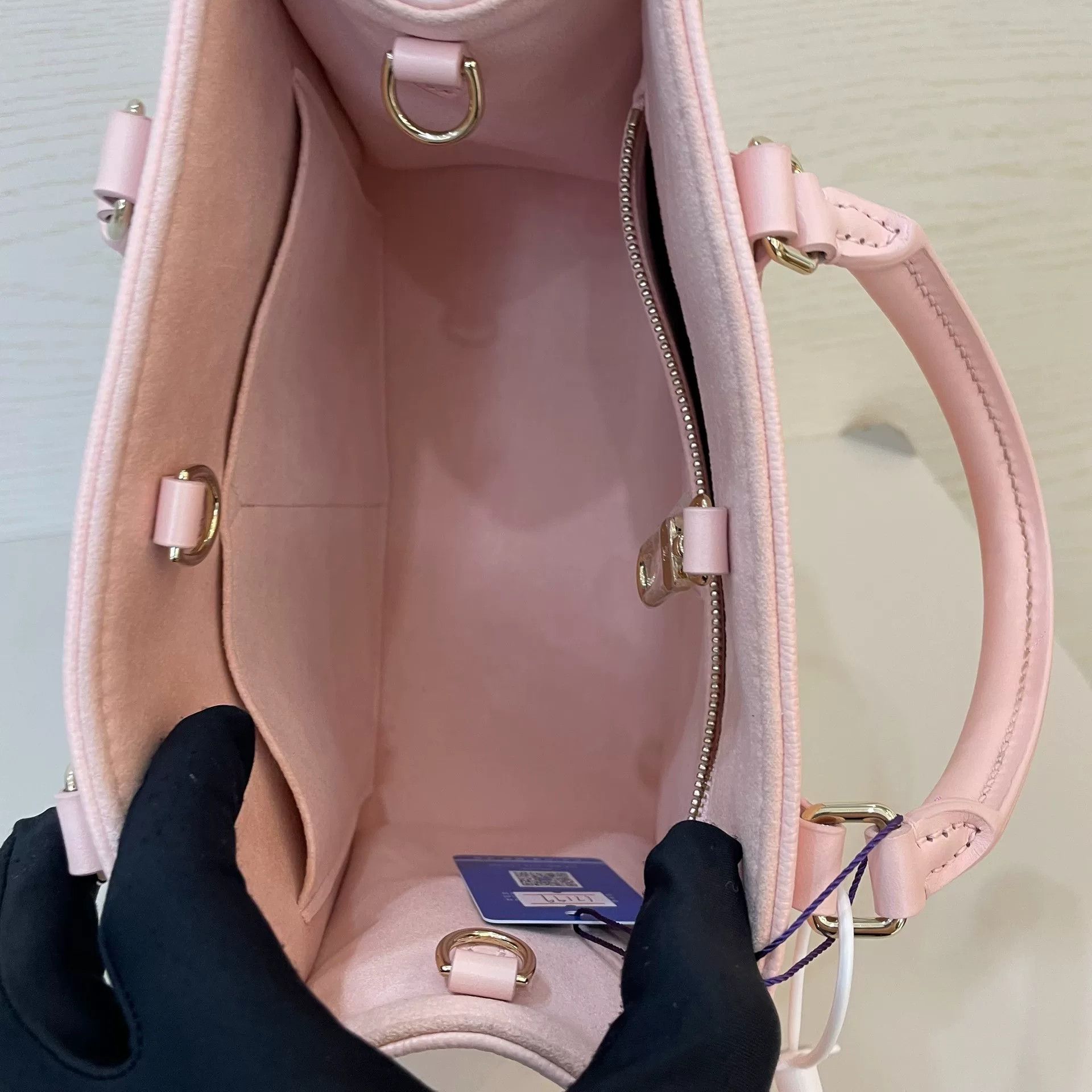 Louis Vuitton Pre-loved Bag Very good condition Size ONE SIZE - 7 Thumbnail