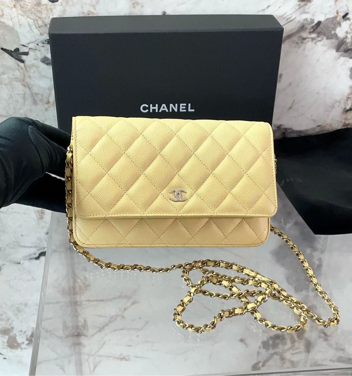 Chanel Pre-loved Bag Very good condition Size ONE SIZE - 6 Thumbnail