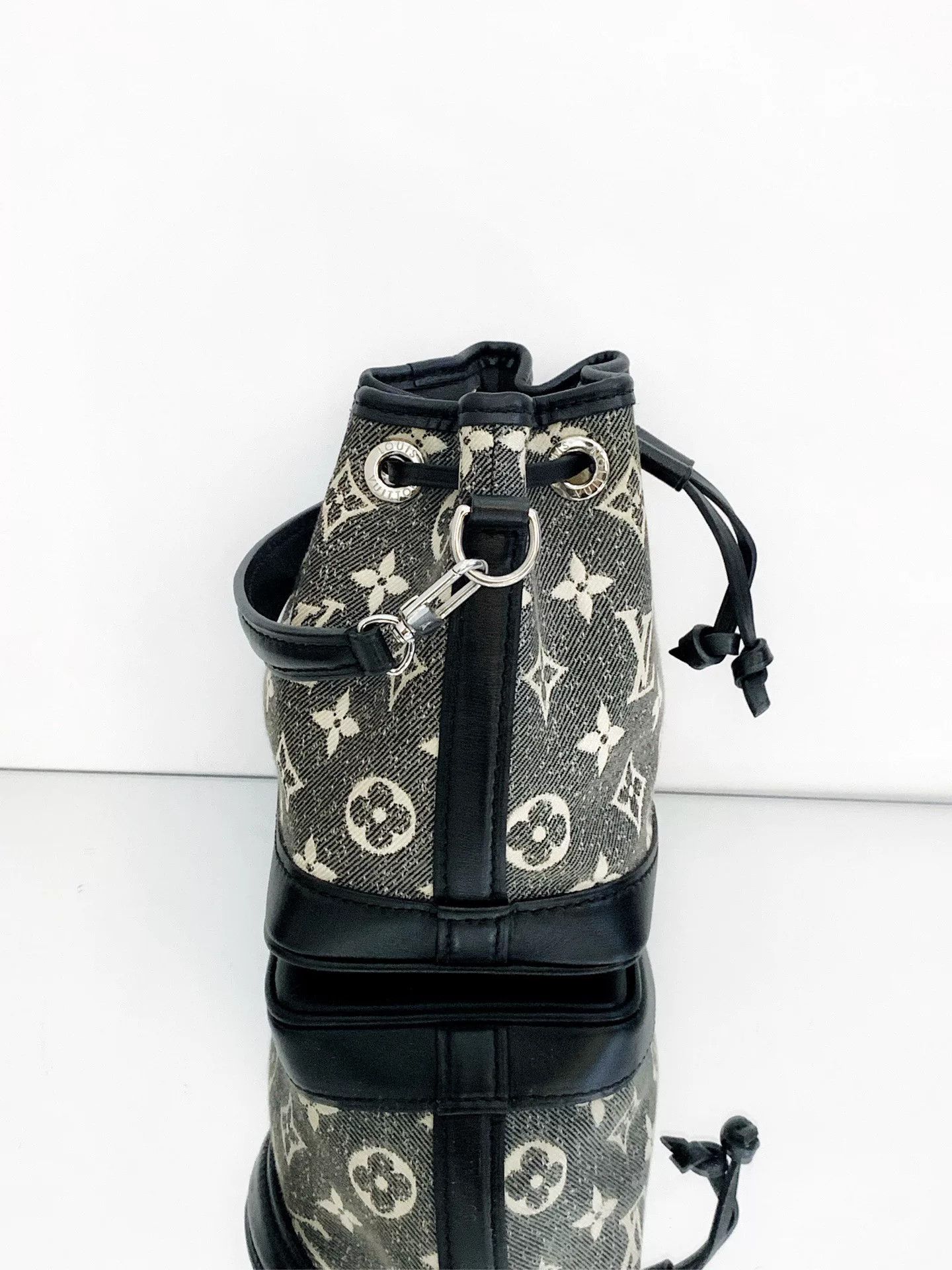 Louis Vuitton Pre-loved Bag Very good condition Size ONE SIZE - 5 Thumbnail