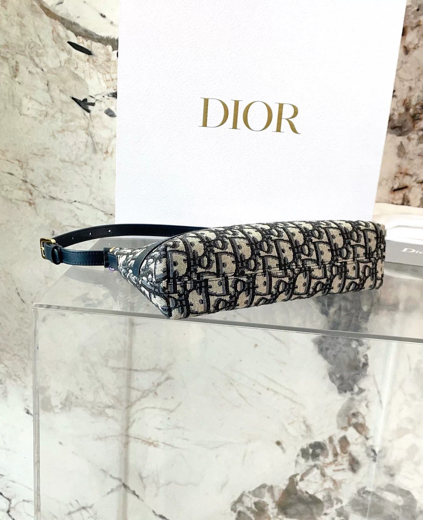 Dior Pre-loved Bag Very good condition Size ONE SIZE - 5 Thumbnail