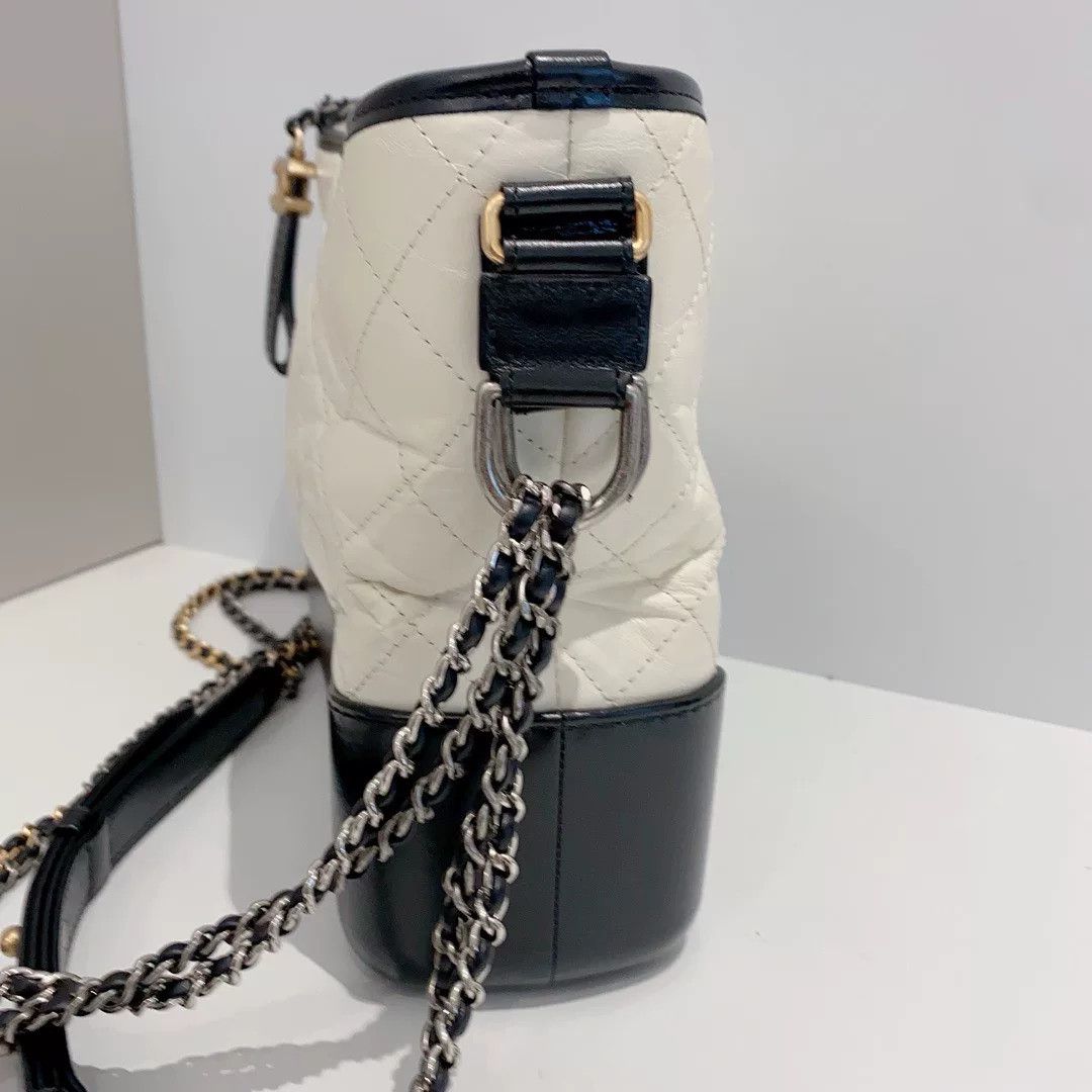 Chanel Pre-loved Bag Very good condition Size ONE SIZE - 5 Thumbnail