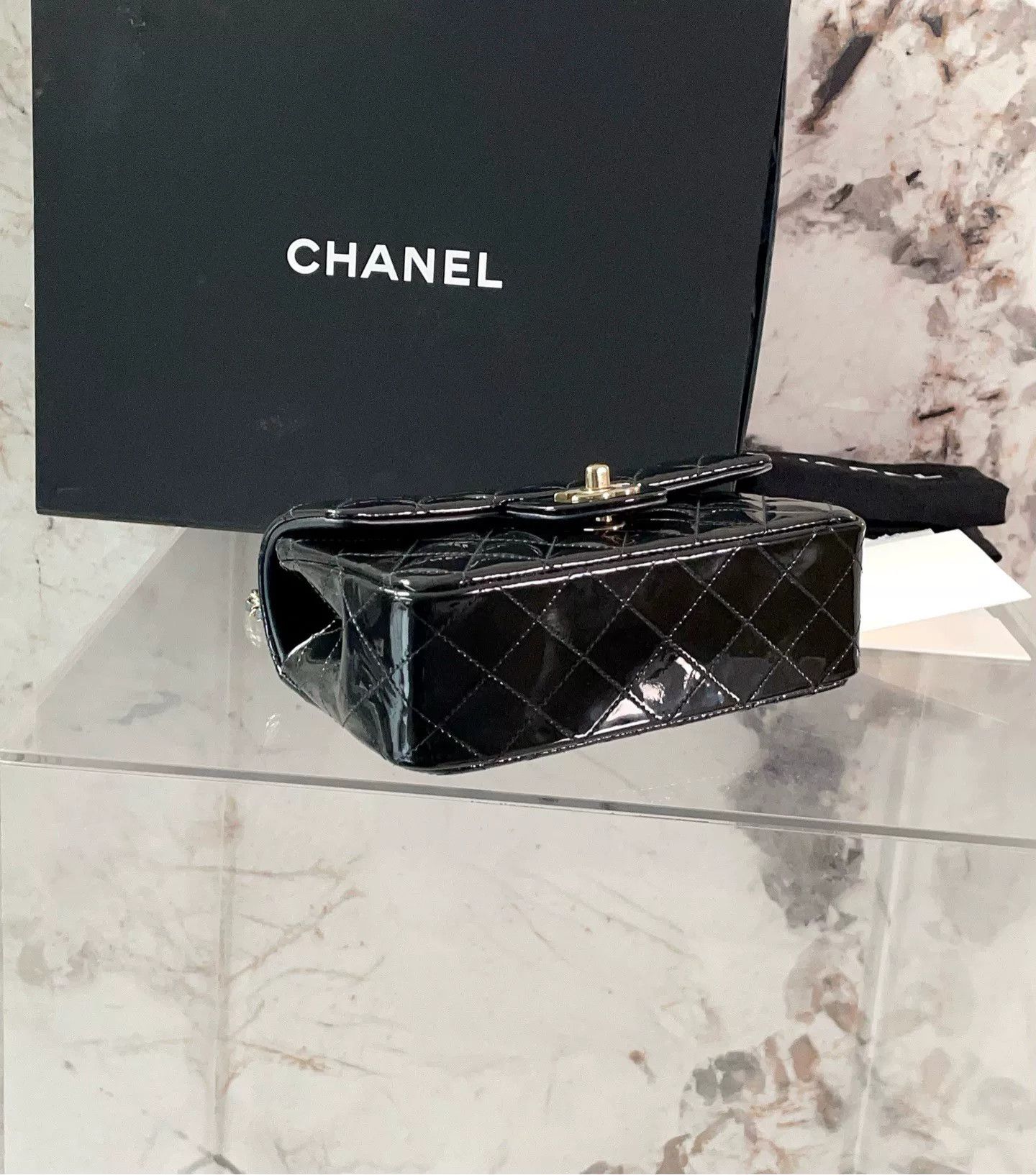 Chanel Pre-loved Bag Very good condition Size ONE SIZE - 5 Thumbnail