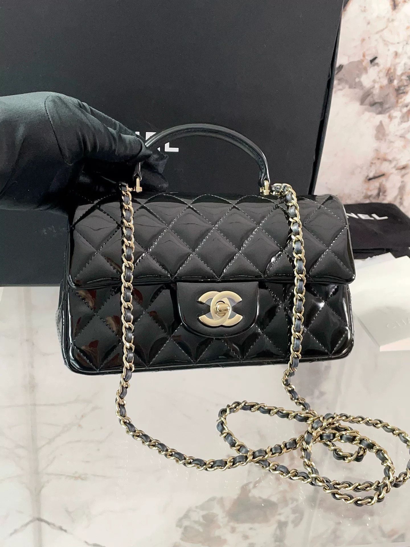 Chanel Pre-loved Bag Very good condition Size ONE SIZE - 7 Thumbnail